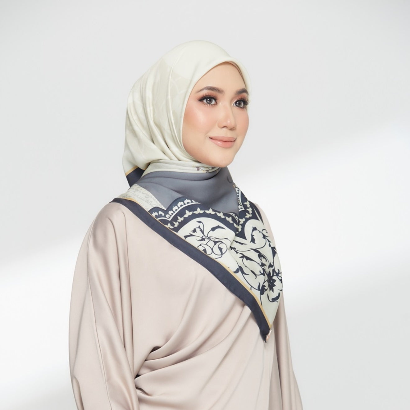 Birai Scarf: Grey