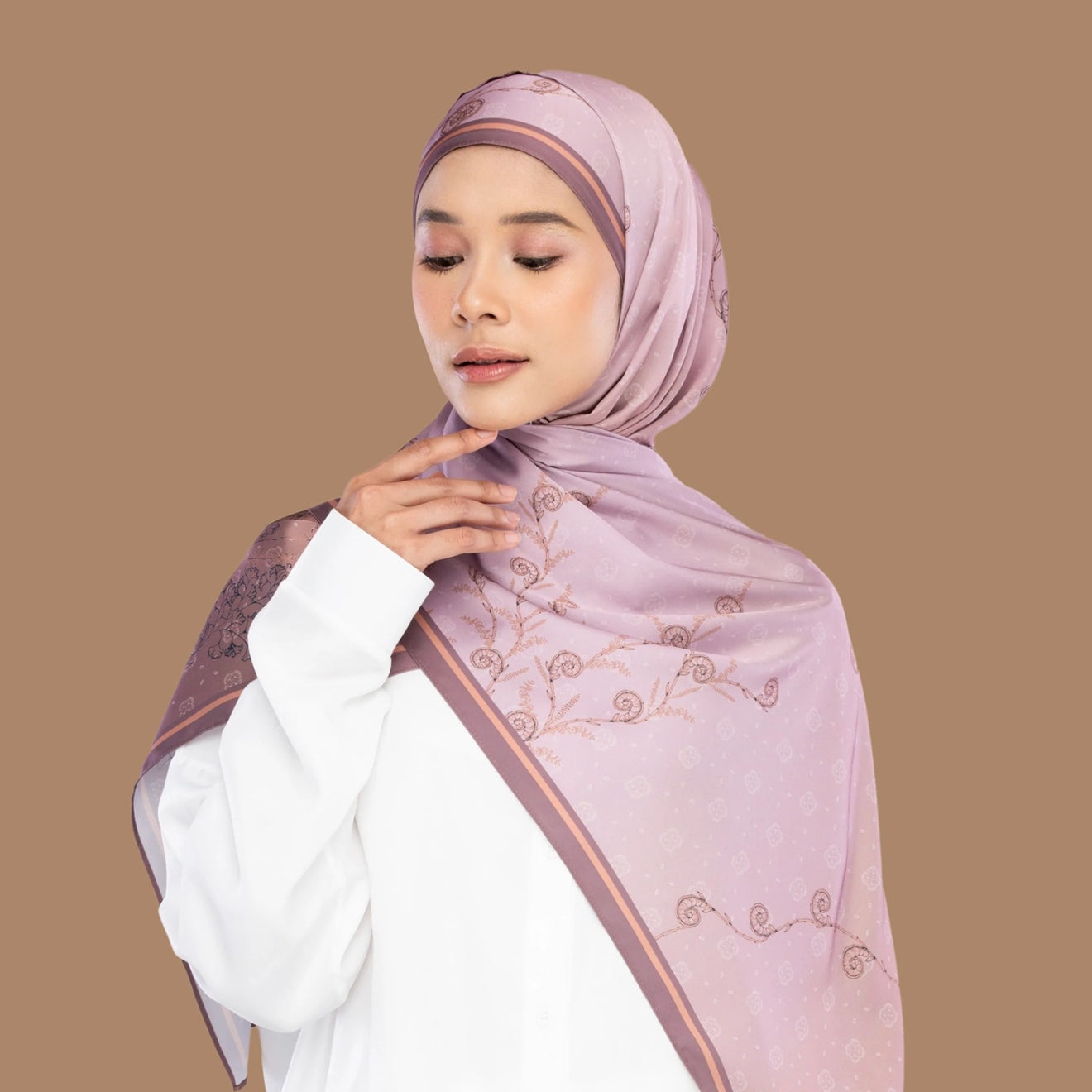 Spora Shawl: Aara